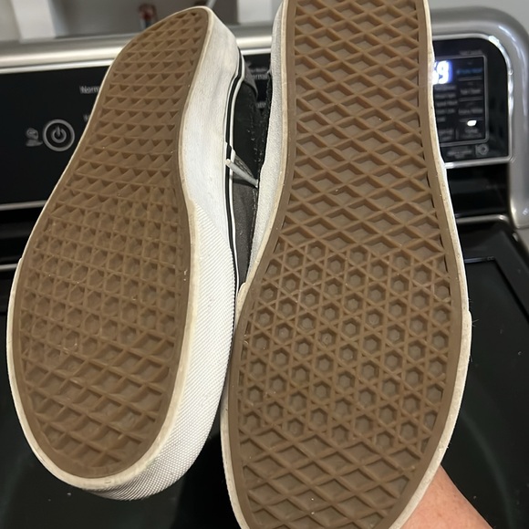 Vans - Picture 5 of 5